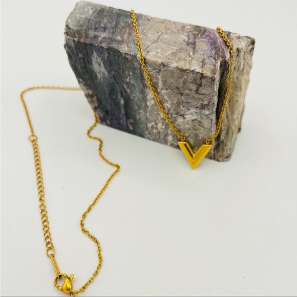 Dainty Gold Triangle Necklace - Picture 7 of 8
